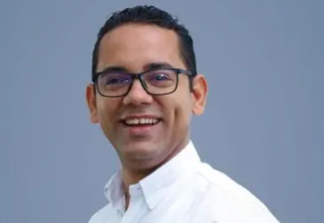 Candidato a diputado Jhonatan Liriano votará a las 9:00 AM