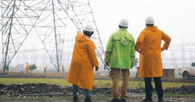 ETED optimiza líneas y subestaciones ante temporada ciclónica para asegurar la permanencia en el servicio eléctrico; acciones dirigidas a mitigar posibles daños al sistema de transmisión