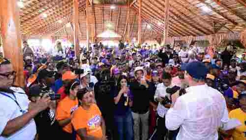 En Montecristi: Abel anuncia una nueva era para el Proyecto La Cruz-Manzanillo a partir de agosto