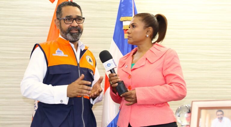 Defensa Civil se prepara ante vaguada afectaría Sto. Dgo. y otras provincias