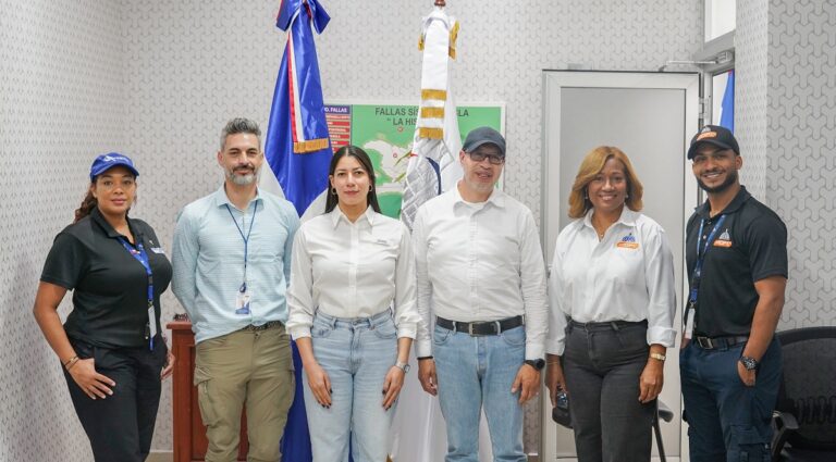 Instituciones gubernamentales coordinan acciones para el manejo de escombros tras el colapso de estructuras