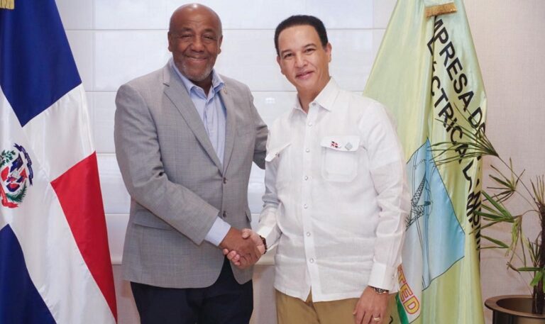 ETED y Antonio Almonte, cónsul dominicano en Boston y asesor energético del Poder Ejecutivo, abordan avances del sistema eléctrico nacional