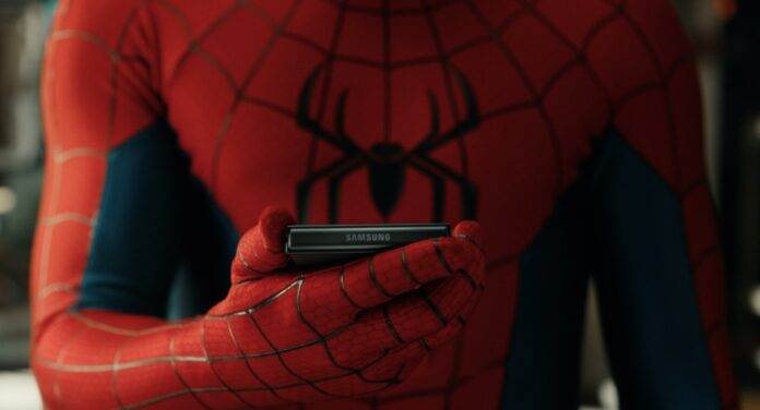 Samsung-Mobile-Spider-Man-Jacob-Baatlon_main1 2
