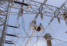 ETED fortalece la infraestructura de transmisión mediante trabajos estratégicos en líneas de transmisión, este viernes