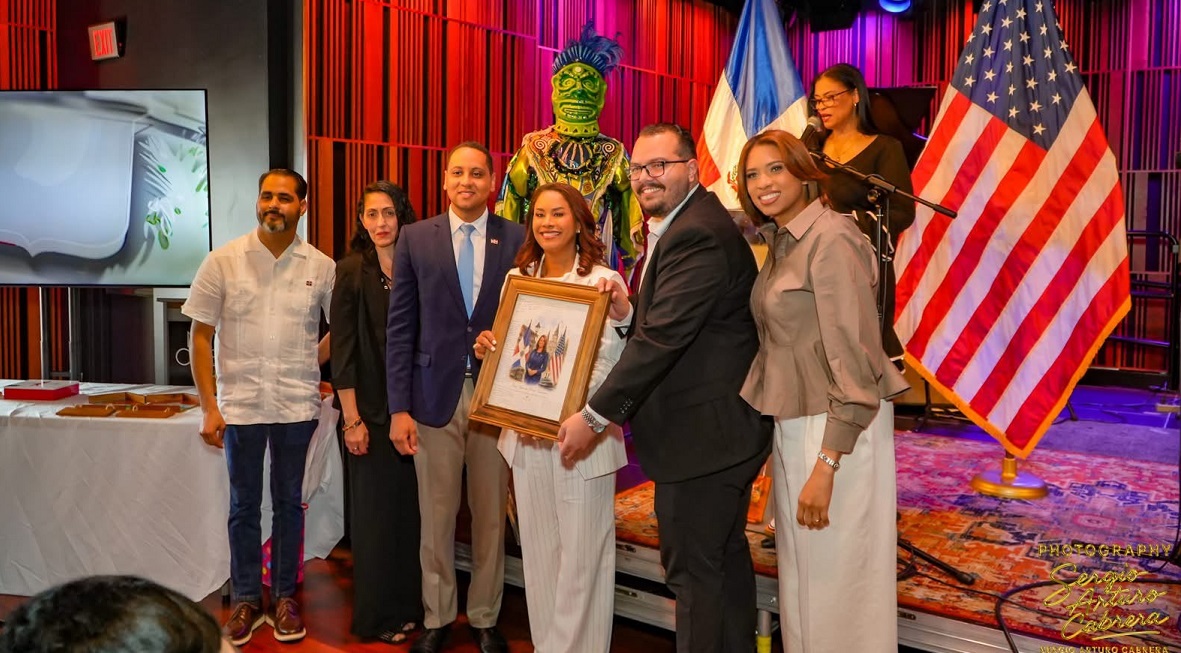 Consulado dominicano en Nueva Orleans presenta logros de la gestión de Yanina Torres - Noticias Vip RD