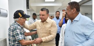 Director del SNS realiza recorrido de supervisión por varios hospitales y centros de la Red Pública