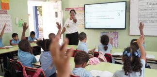 Ministerio de Educación asegura cobertura total de docentes para el año escolar 2026-2027