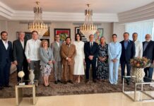 *Vicepresidente de El Salvador comparte con destacados empresarios dominicanos durante visita a Santo Domingo*