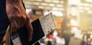 Por qué volar a casa nos cuesta un riñón