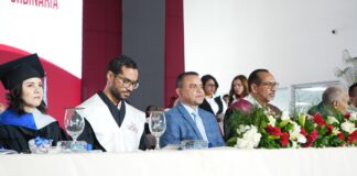 UFHEC reconoce al director del SNS durante su XLIX Graduación Ordinaria