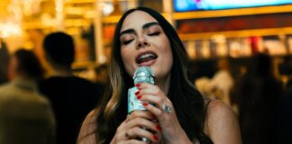 El desamor se canta en grupo: Sala de Despecho llega a Days to Shine