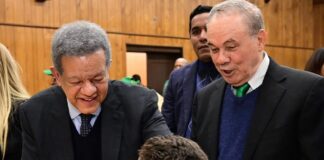 Leonel propone registro automático y gratuito de hijos de dominicanos nacidos en el exterior