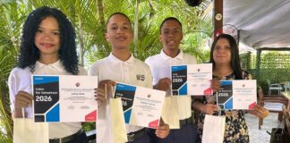 Talento juvenil nacional: equipo de República Dominicanaestá en la final regional de Solve for Tomorrow 2026