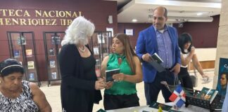 Dajelis Rodríguez relanza en República Dominicana su libro de poesía “Catarsis: Huellas del Amor”