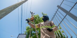 ETED continúa renovando las redes de transmisión con intervenciones preventivas en Puerto Plata y San Pedro de Macorís