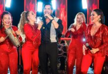 Doctor Marcos Pumarol celebra junto a «Las Chicas El Reencuentro»